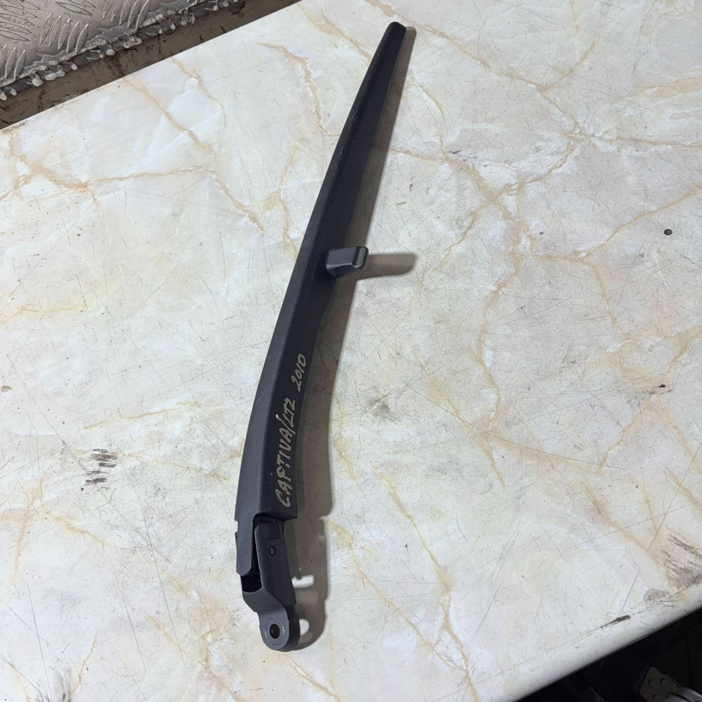 CHEVROLET CAPTIVA 2010 WIPER ARM