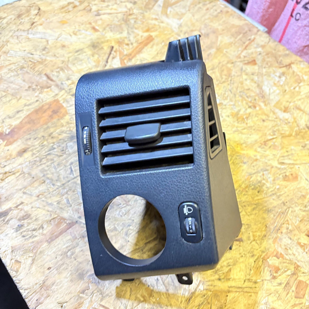 Mercedes-Benz Sprinter W906 2008 dashboard air vent driver right side DN14078R