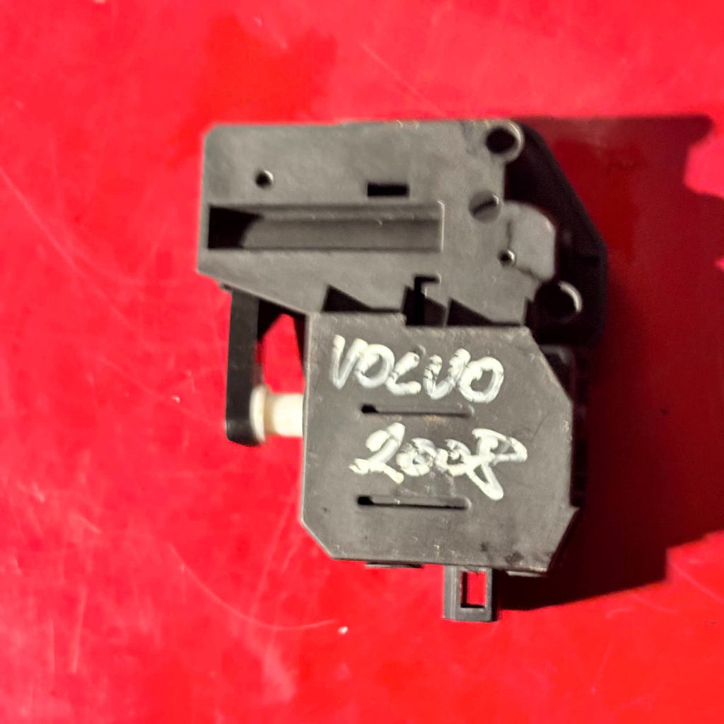 VOLVO 2008 Fuel Tank Cover Lock