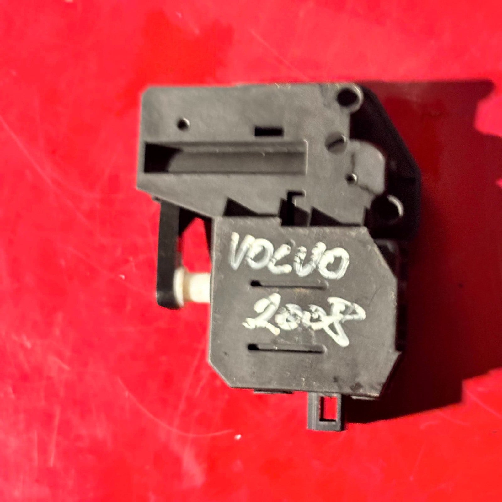VOLVO 2008 Fuel Tank Cover Lock