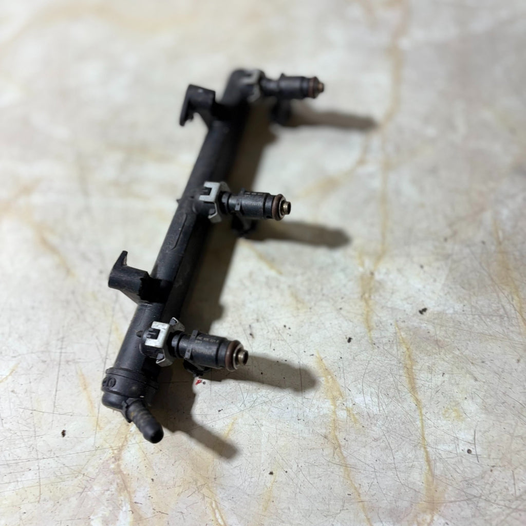 Skoda Citigo 1.0 MPI 2012-2019 Fuel Injector Rail Set 2016