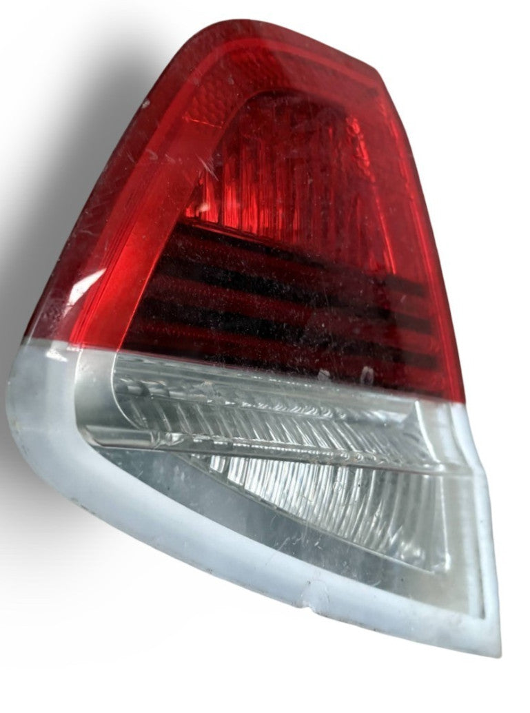 06 07 08 BMW 3 SERIES E90 Inner Light DRIVER Side Tail Light Rear Lamp