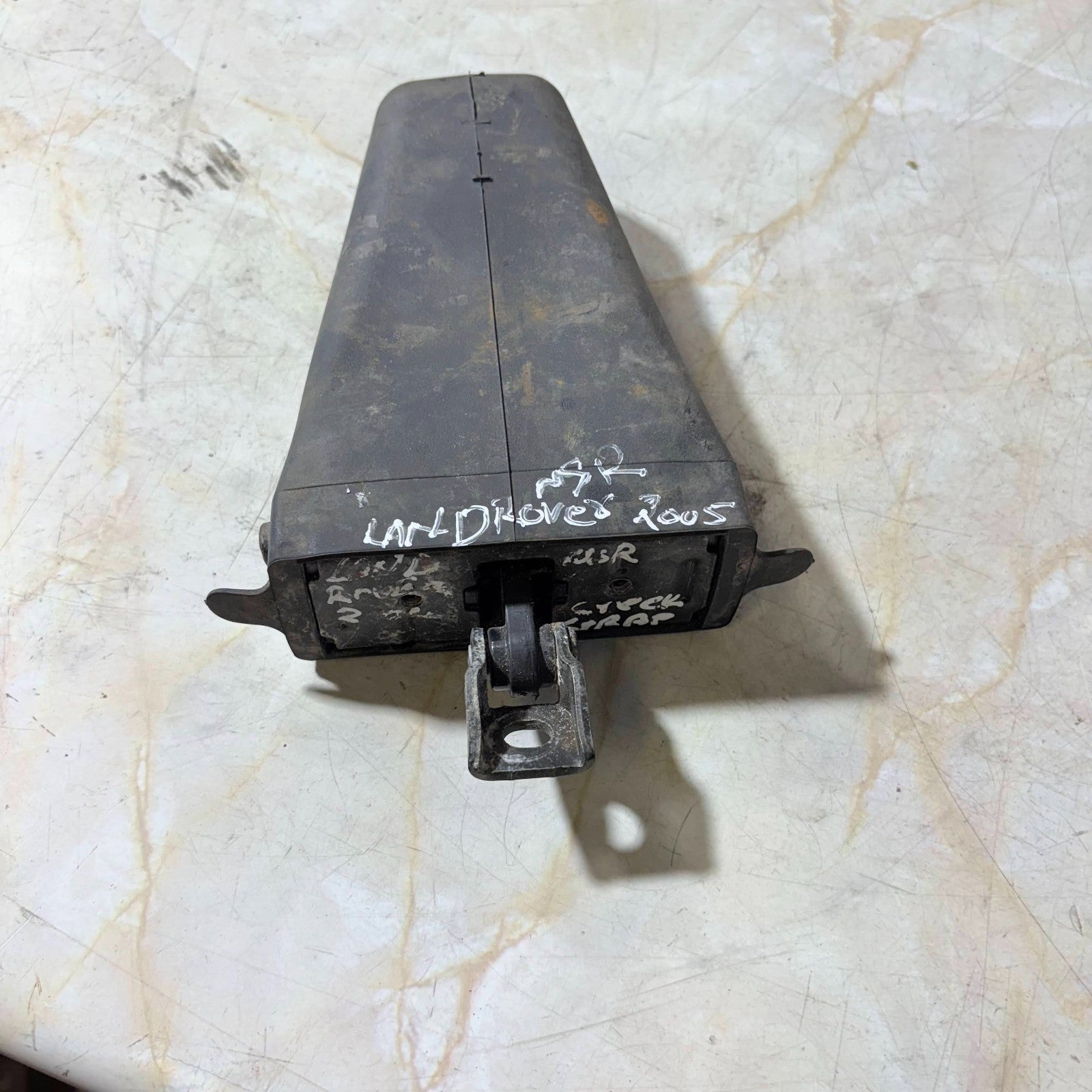 LAND ROVER RANGE ROVER 2005 DOOR CHECK STRAP REAR PASSENGER SIDE