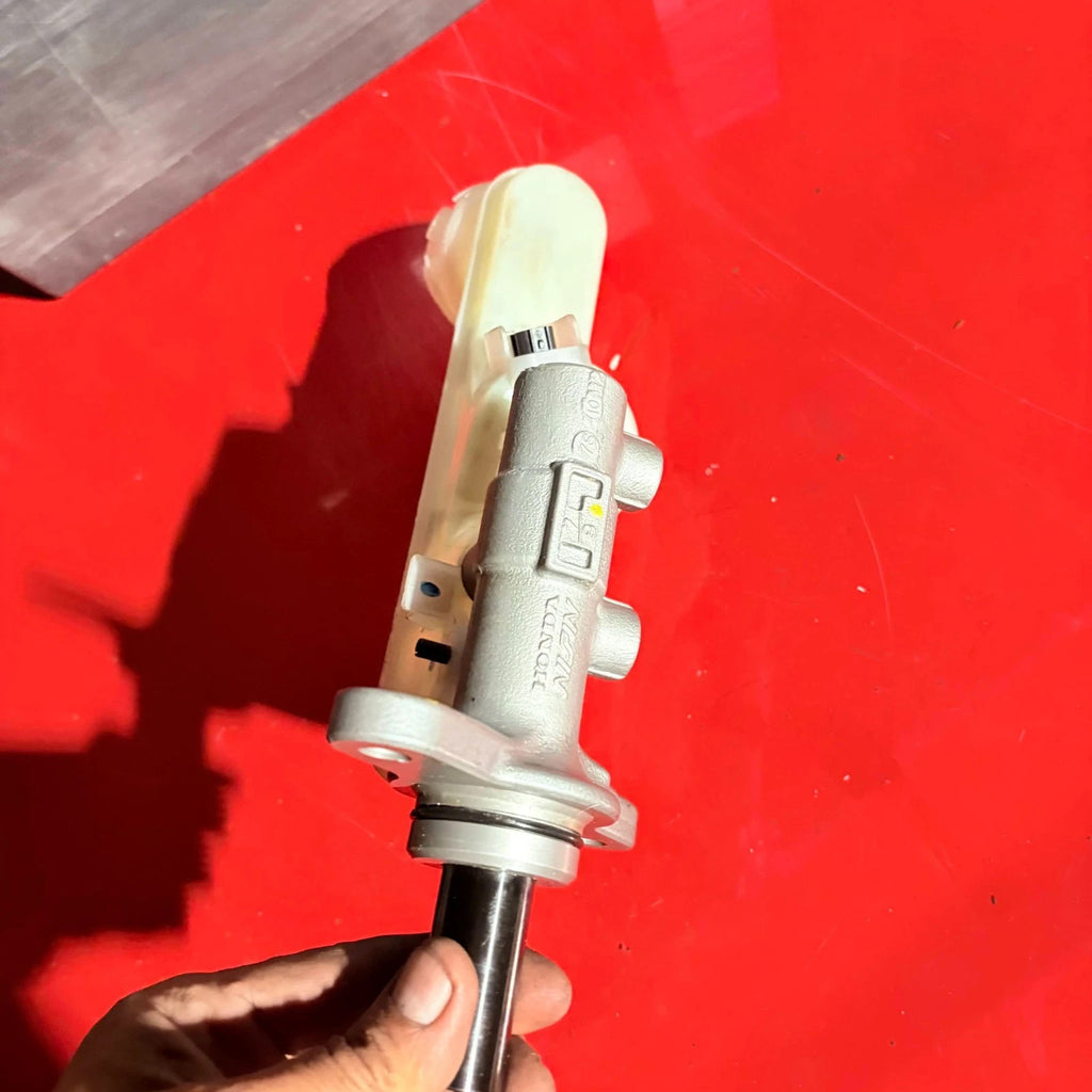 HONDA HR-V HRV 2018 BRAKE MASTER CYLINDER