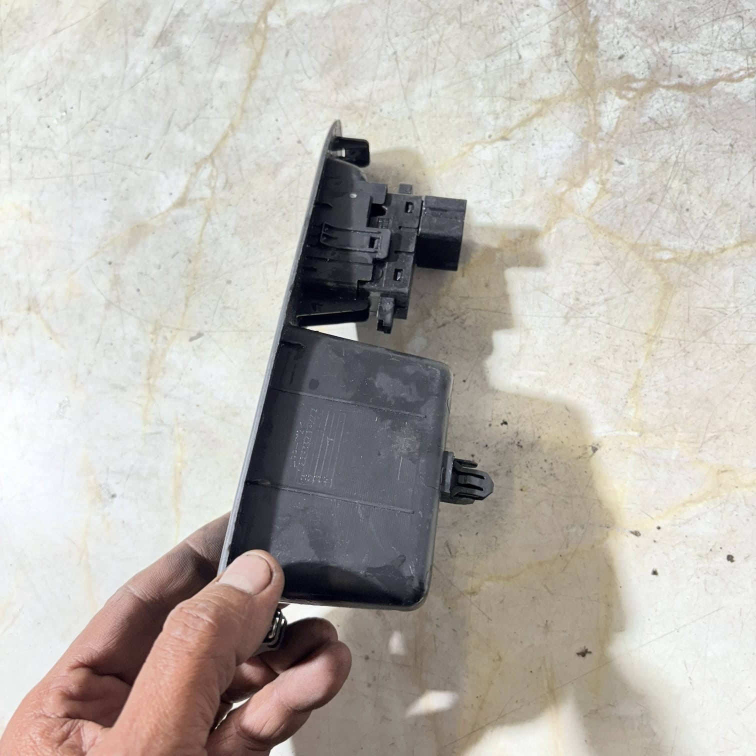 Nissan Qashqai J10/JJ10 Rear Door Window Switch NSR 25411-JD000 2007-2013