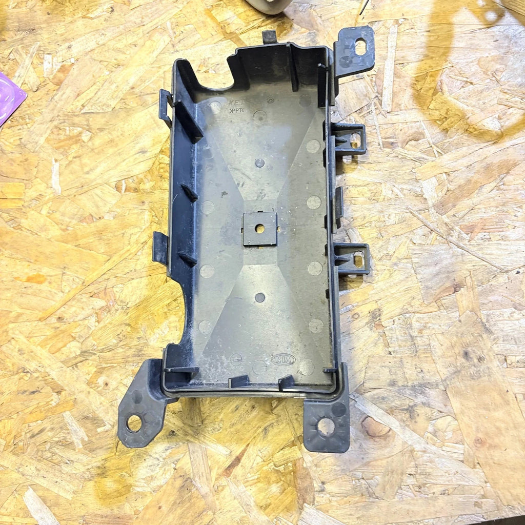 FUSE BOX Kia Sorento 2003-2006