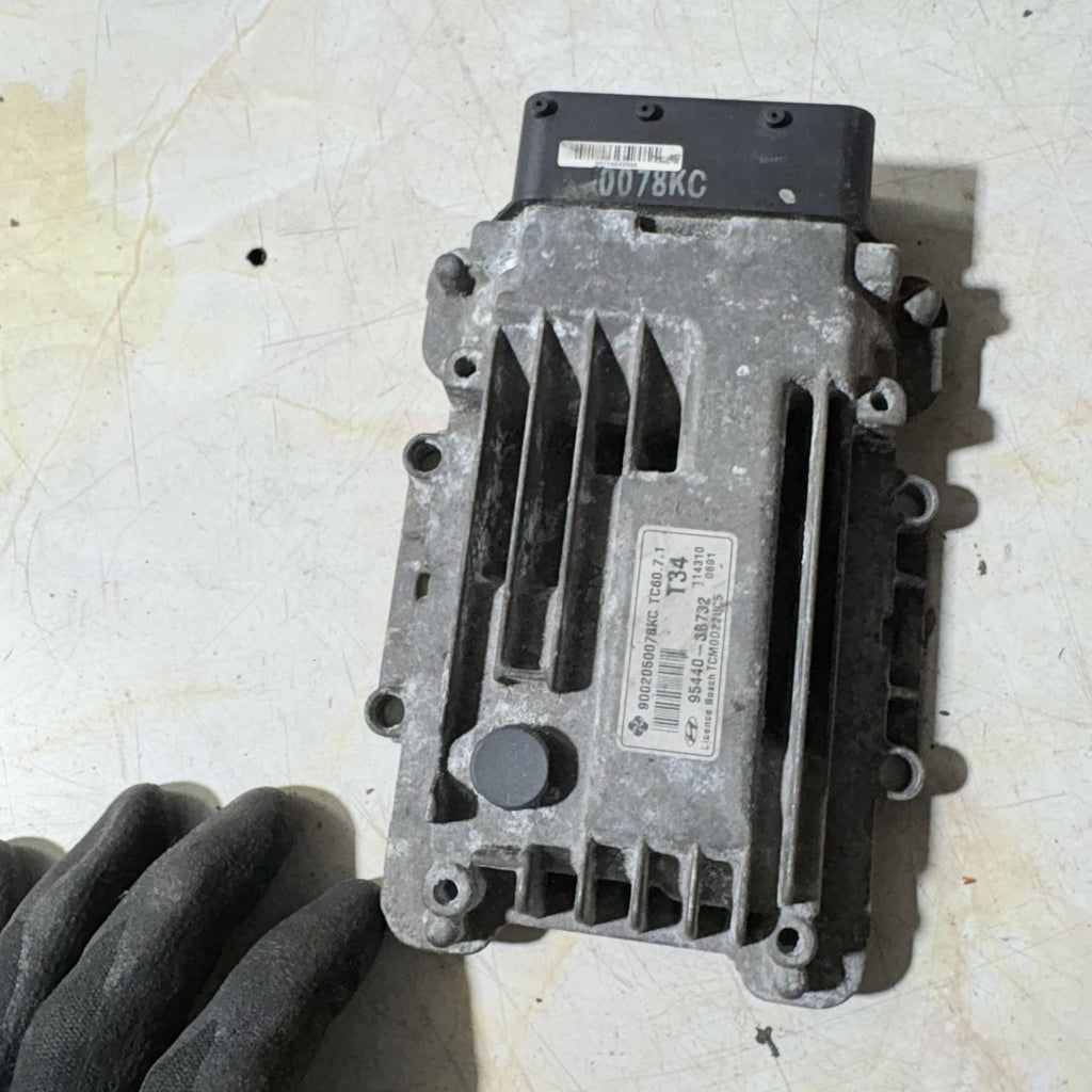 Hyundai Santa Fe II CM 2006-2012 2.2 CRDi Gearbox ECU 95440-3B732