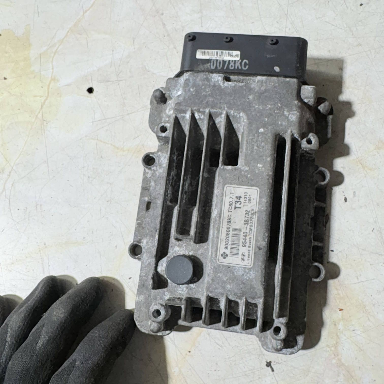 Hyundai Santa Fe II CM 2006-2012 2.2 CRDi Gearbox ECU 95440-3B732