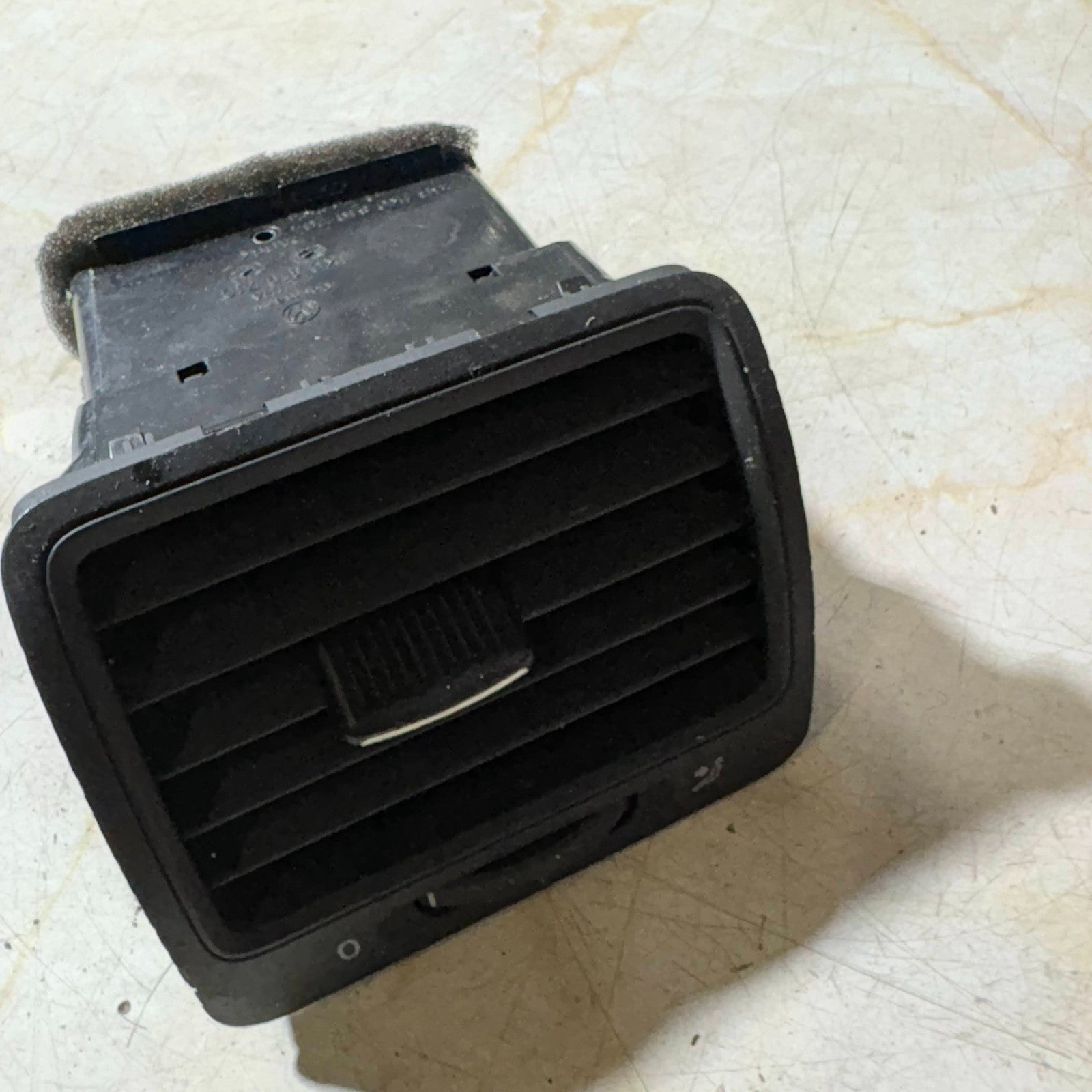 5K0819704 VW Golf Mk6 GTI R 09-13 Front Right Driver Offside Dashboard Air Vent