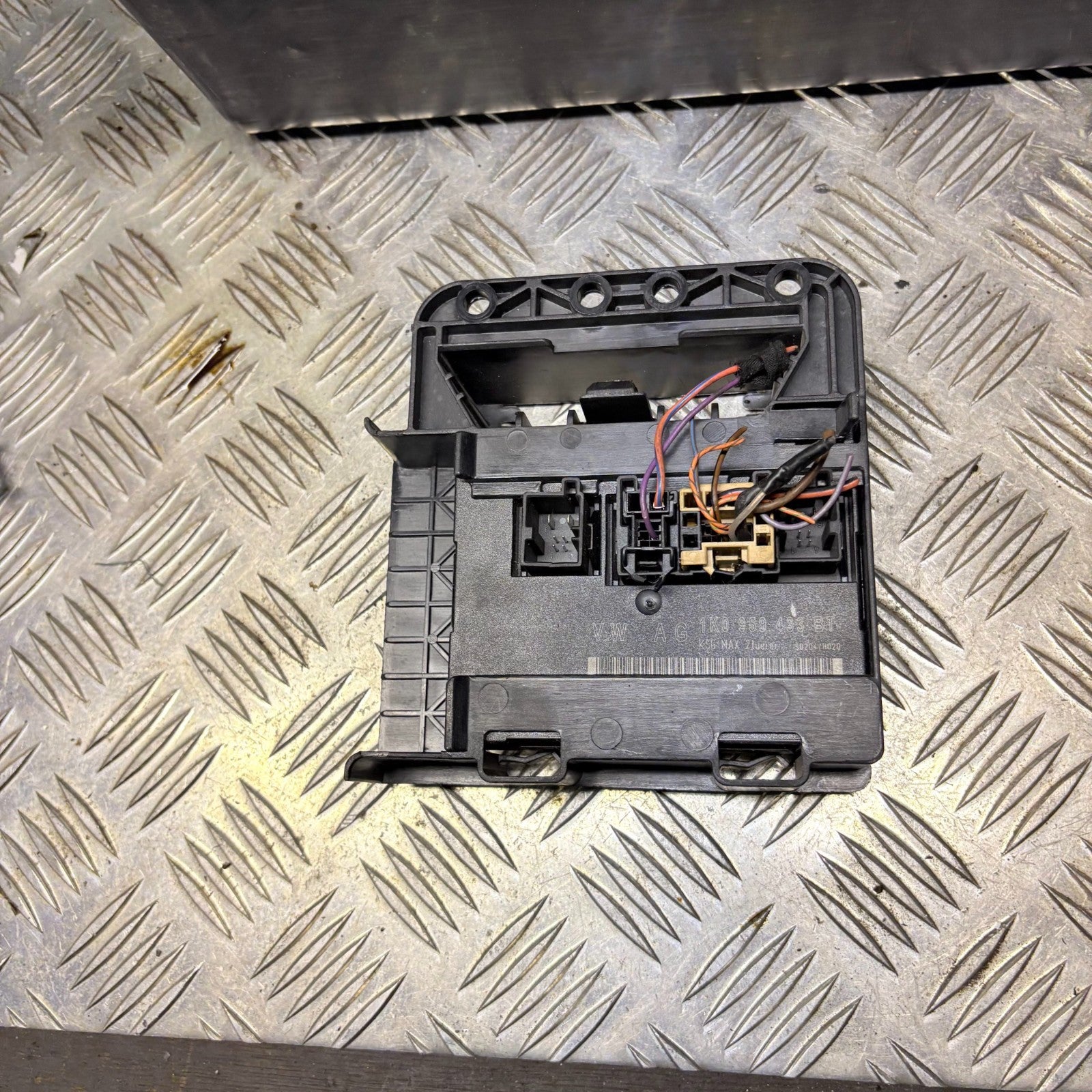 VOLKSWAGEN GOLF MK5 04-08 COMFORT CONTROL MODULE 1K1 907 348 A