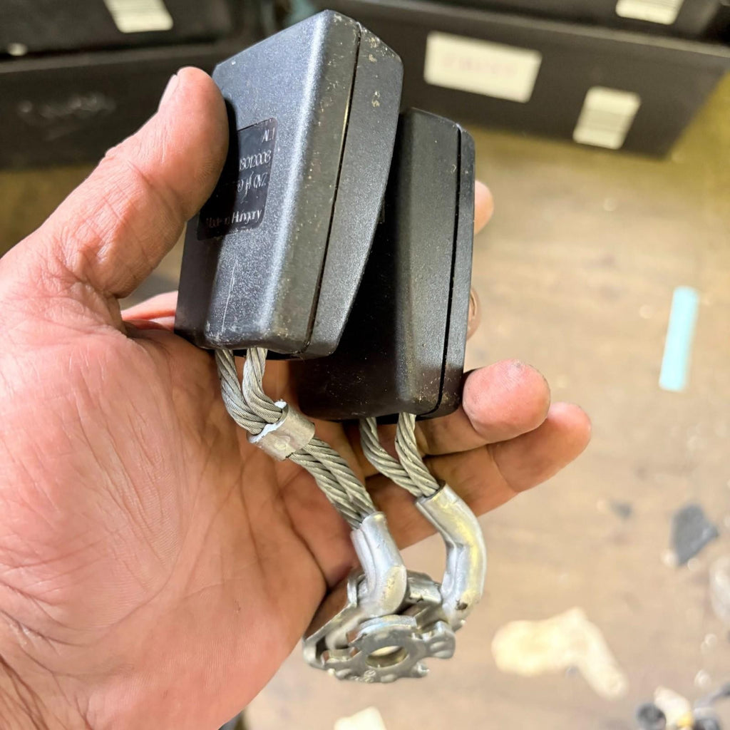 SEAT LEON MIDDLE REAR L DOUBLE SEAT BELT BUCKLE 1K0857739H