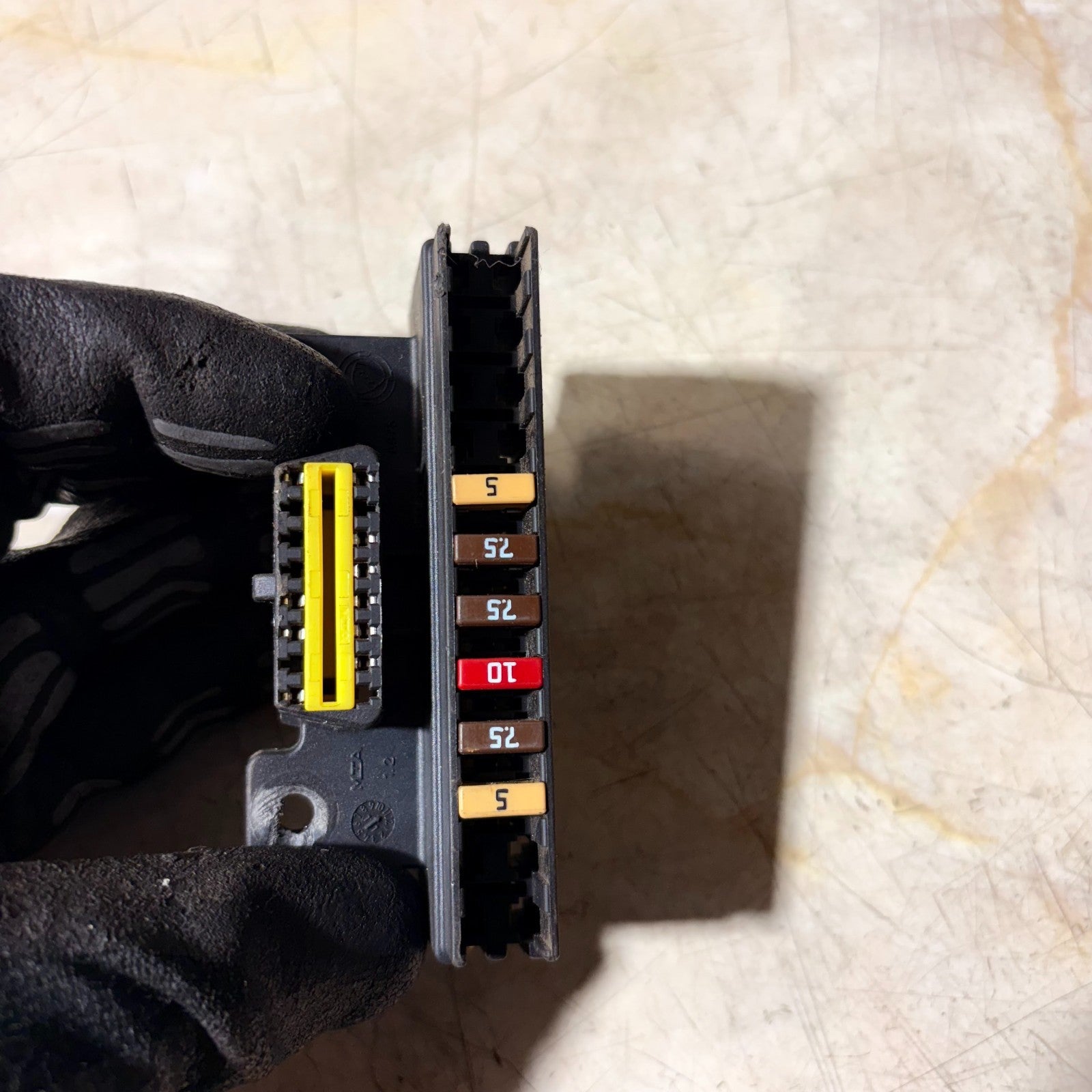 Fiat panda DIAGNOSTIC PLUG WITH WIRE; FUSE HOLDER 2008-2017