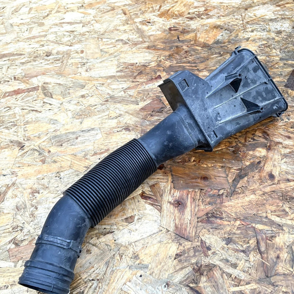 SKODA FABIA 5J MK2 2009 INTAKE HOSE PIPE 5J0805971B
