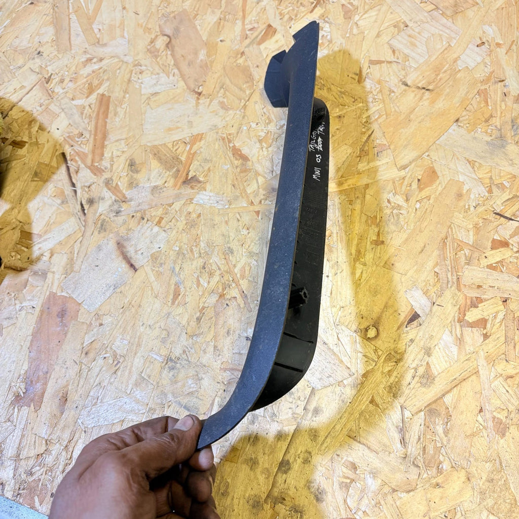 BMW Mini One, Cooper S Rear Right Side Tailgate Trim