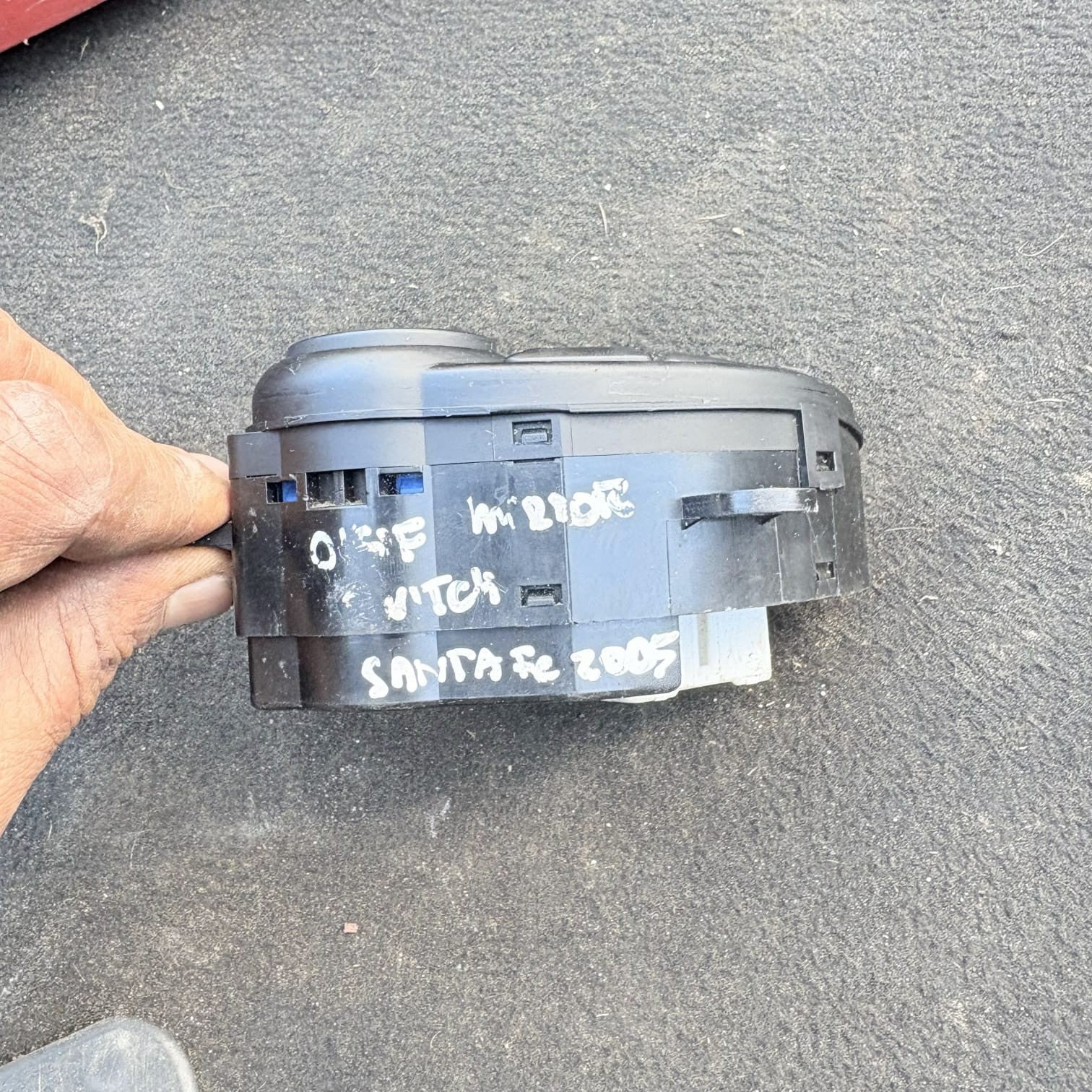 Hyundai Santa Fe 2001-2006 Driver Front Door Switch Pack 9353026500