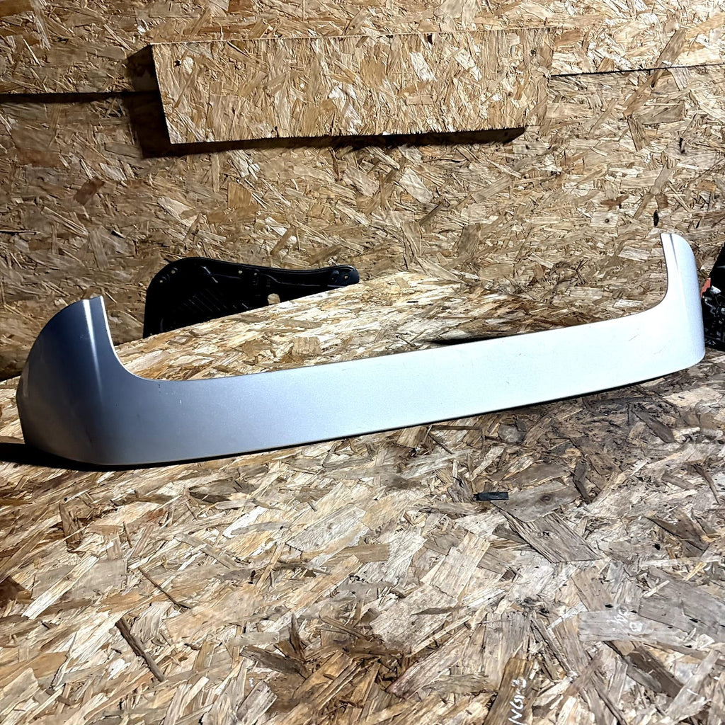 FORD FIESTA STANDARD REAR TAILGATE BOOTLID SPOILER FROZEN WHITE C1BBA44210B 2009