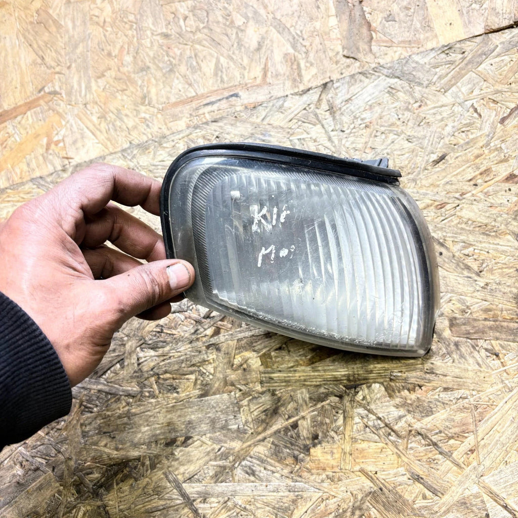 KIA Sephia Drivers side front flasher lamp