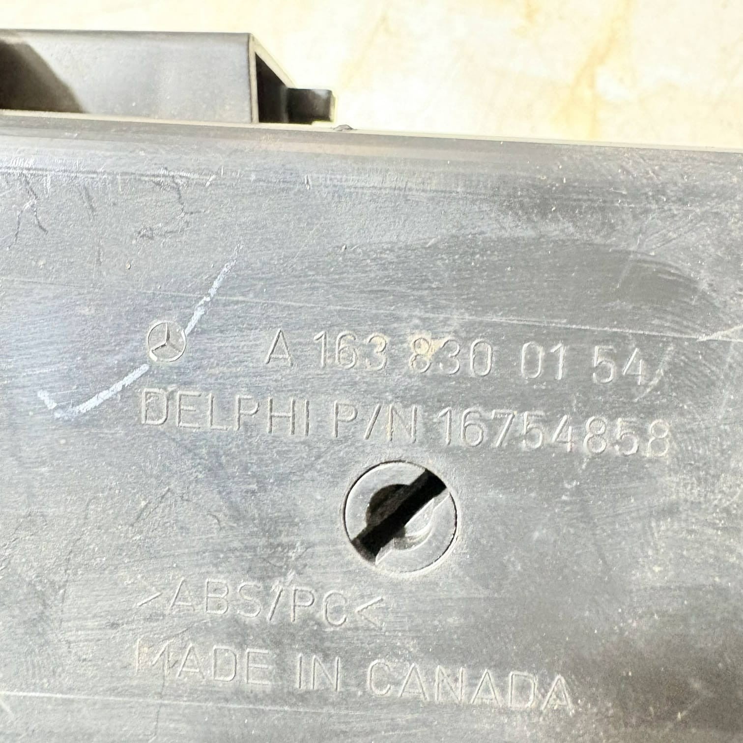 Mercedes ML-Class W163 1997-2005 Passenger Front Dashboard Air Vent A1638300154