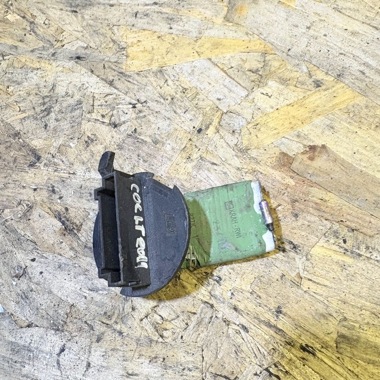 2019 MITSUBISHI COLT HEATER BLOWER FAN RESISTOR RELAY R27K