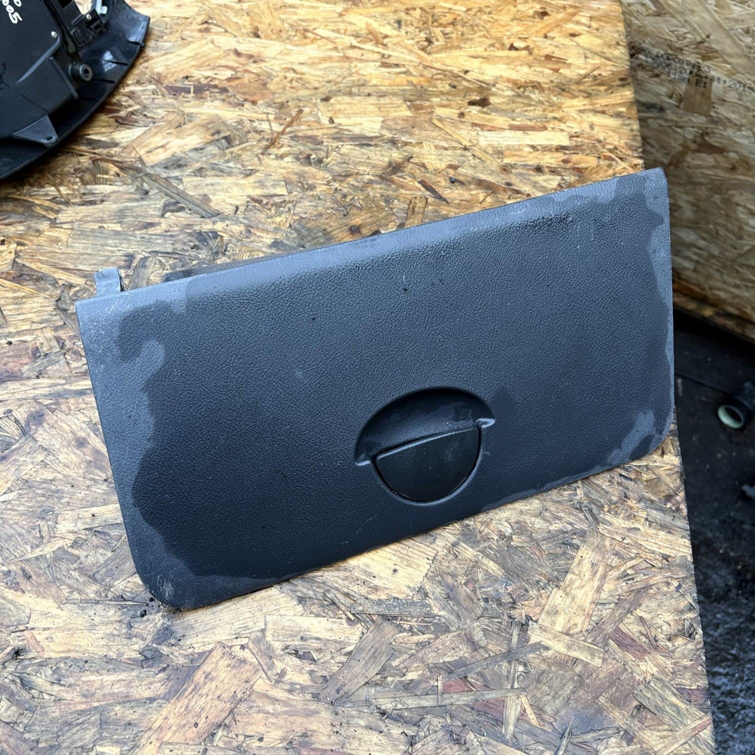 Chevrolet Kalos T200 2003-2008 Glove Box Compartment Black Dashboard Storage
