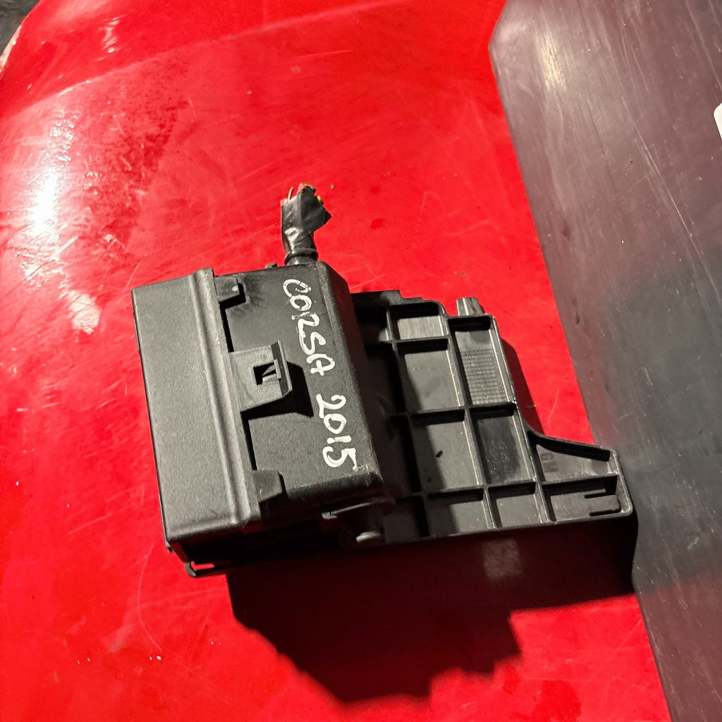 13359061 Fuse box for Opel Corsa 2015