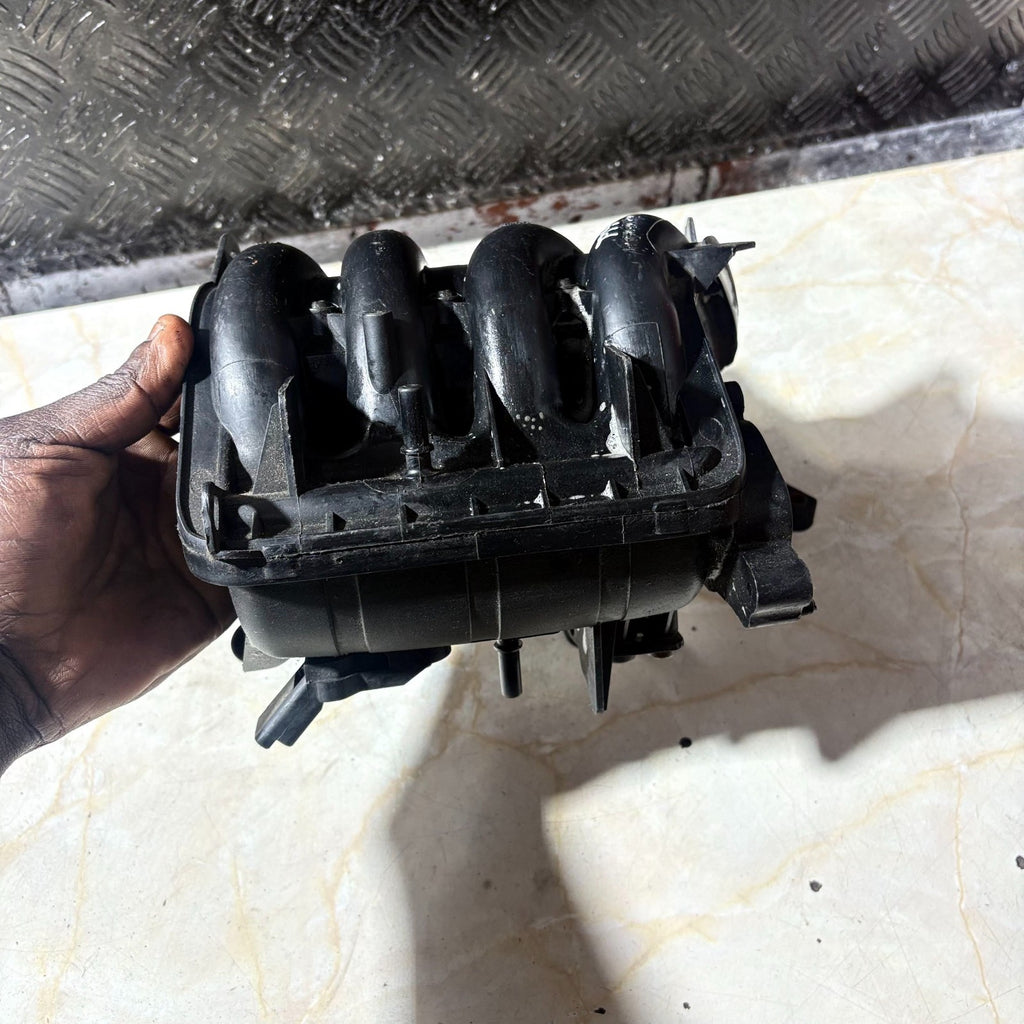 Peugeot 207 MK1 06-14 Hatchback 1.4 Petrol Air Intake Inlet Manifold 9686926180