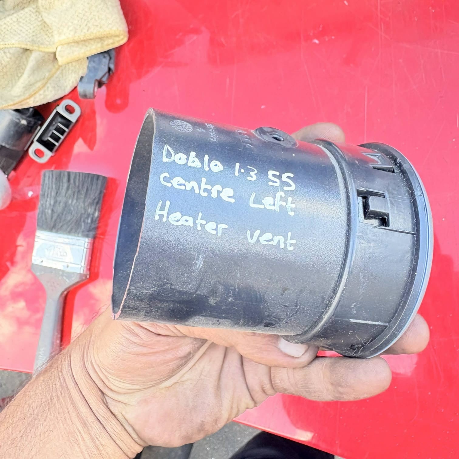 IVECO DAILY DASH AIR VENT CENTRE LEFT HEATER