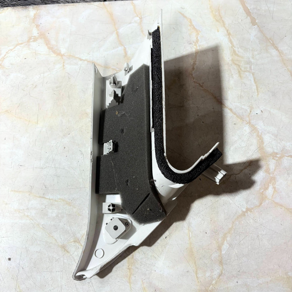 FORD FOCUS MK3 2011-18 REAR RIGHT UPPER C PILLAR INTERIOR TRIM PANEL BM51 A31010