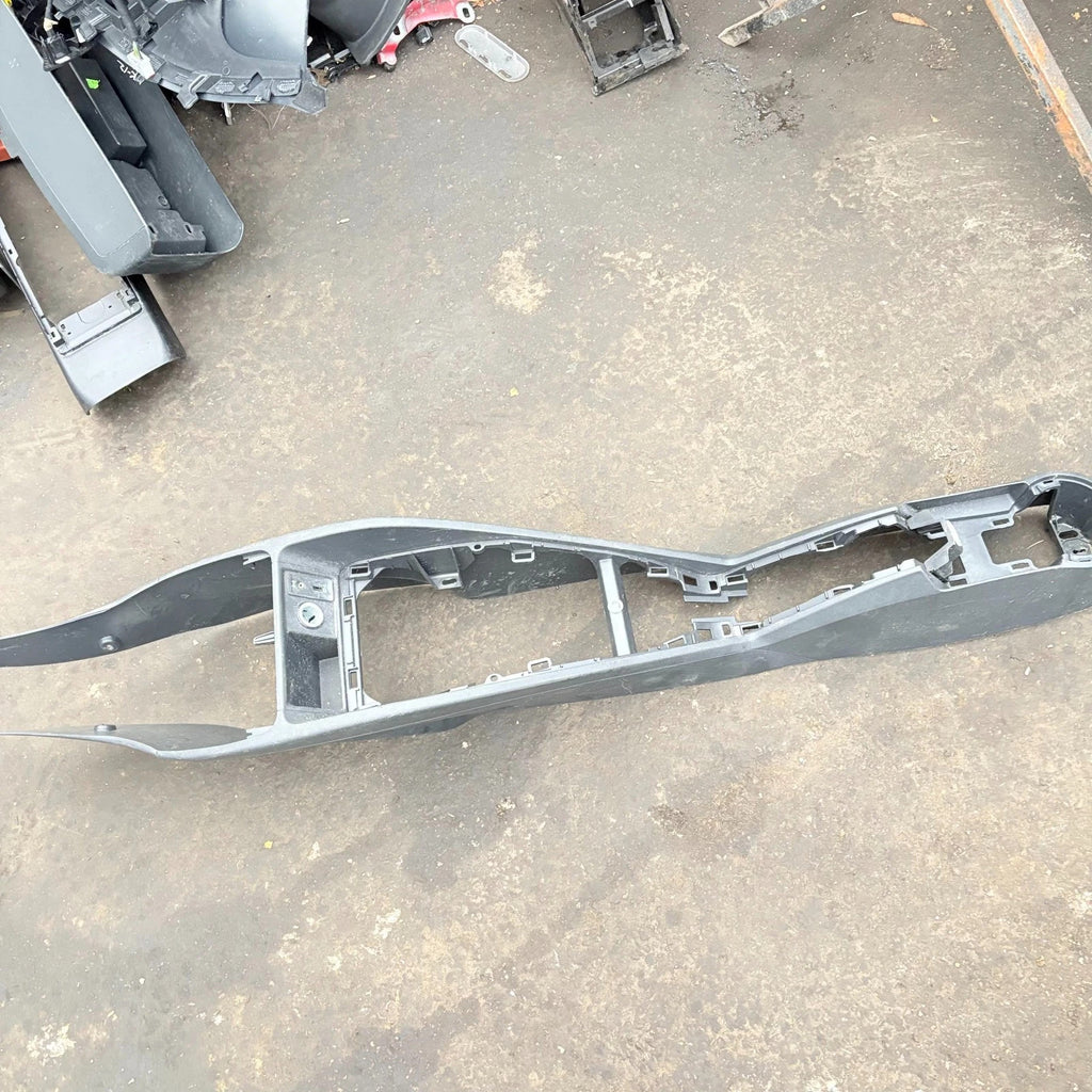 2016 SEAT IBIZA VISTA HATCHBACK MANUAL LOWER CENTRE CONSOLE