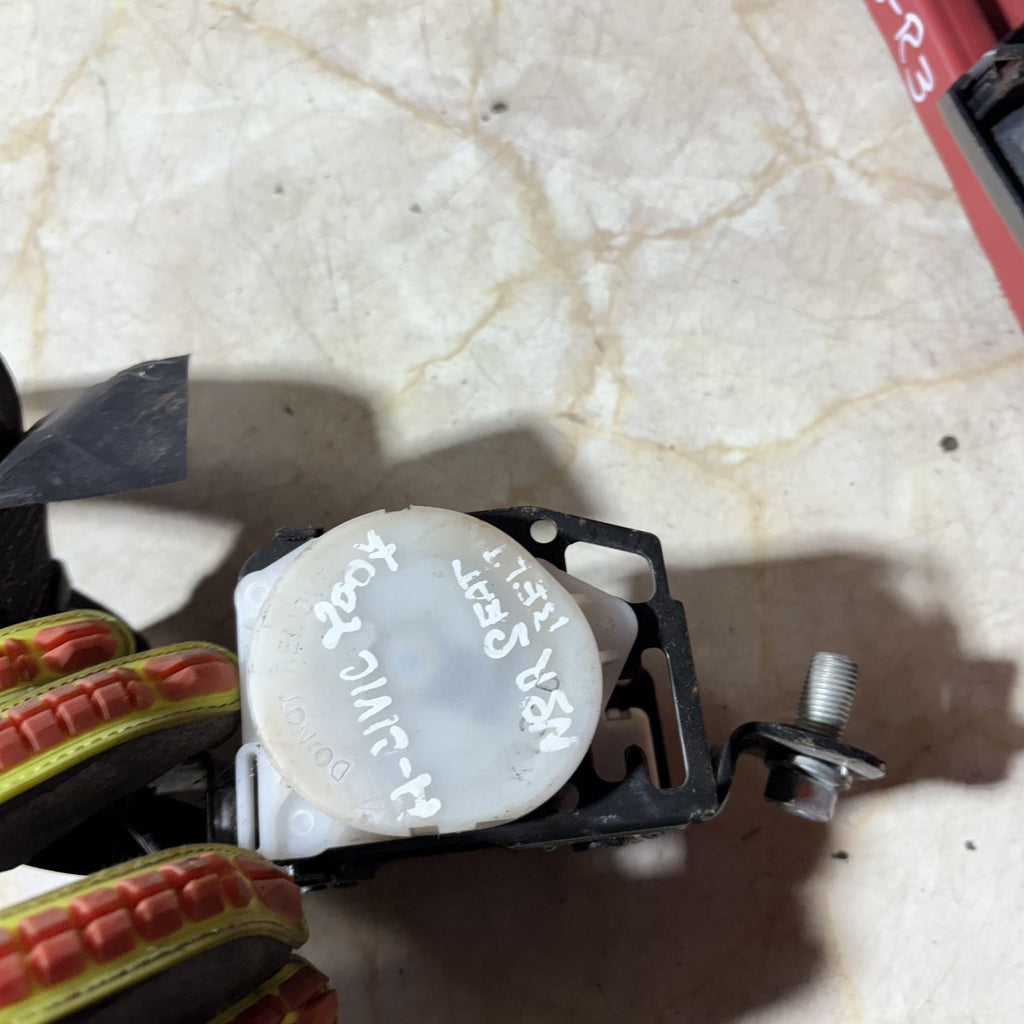 Honda Civic Mk8 2005-2012 Left Nearside Rear Seat Belt 045507