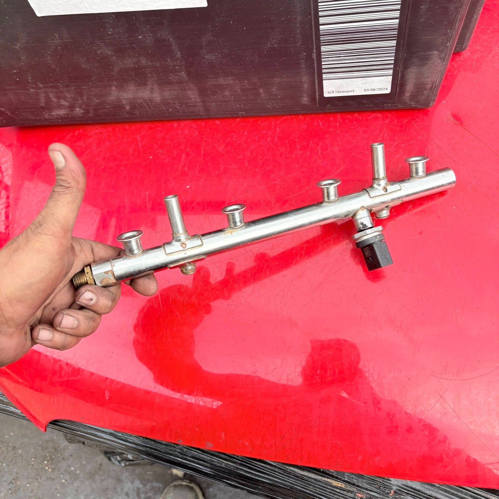 2003-2009 VOLKSWAGEN POLO FUEL RAIL 06K 133 317G