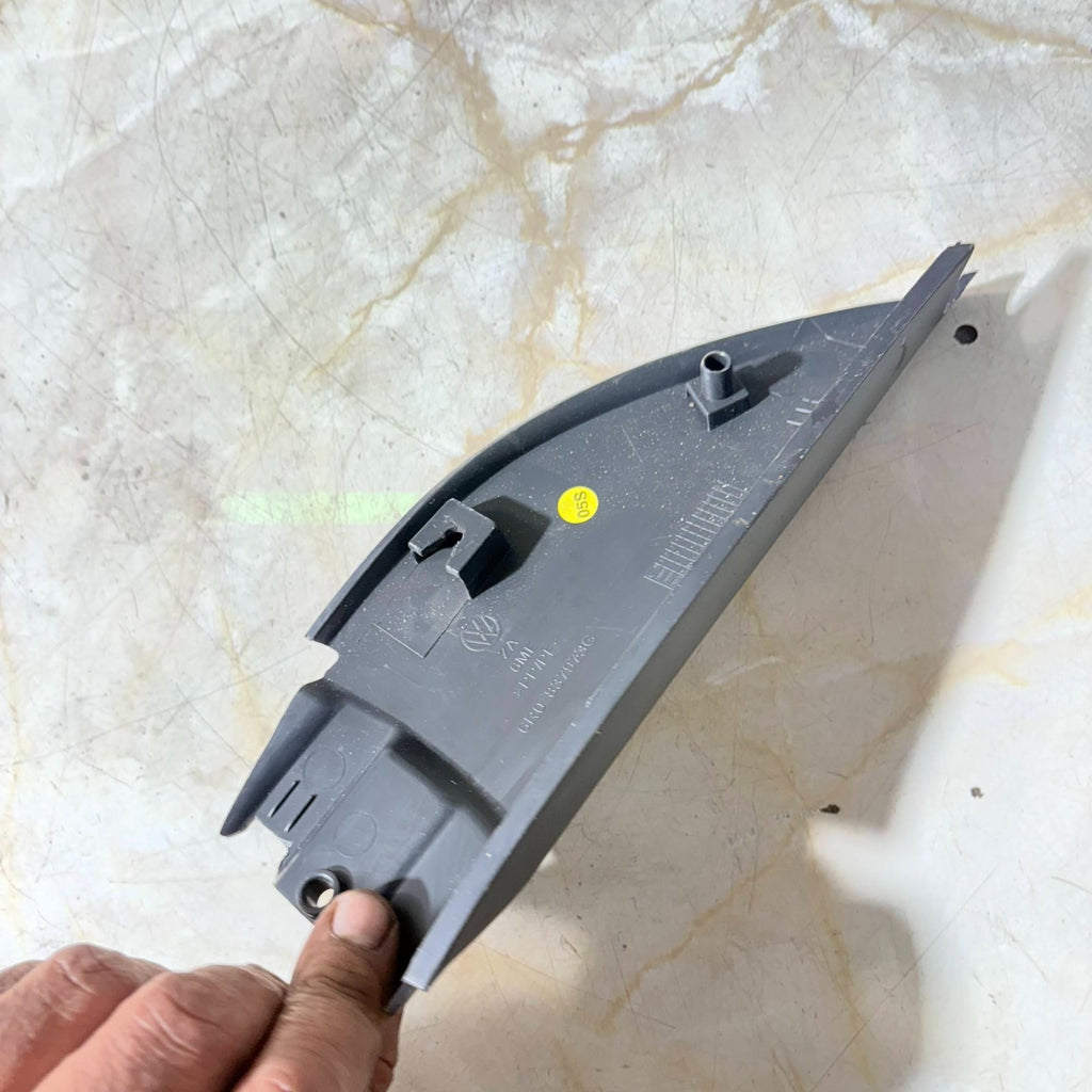 VW Polo 6R Passengers Side Front Door Mirror Trim Cover 6R0837973G