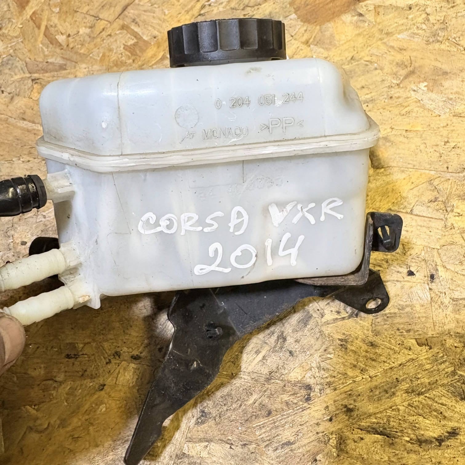 VAUXHALL CORSA D VXR 1.6T RHD 2007 - 2014 07-14 BRAKE FLUID RESERVOIR 0204051244