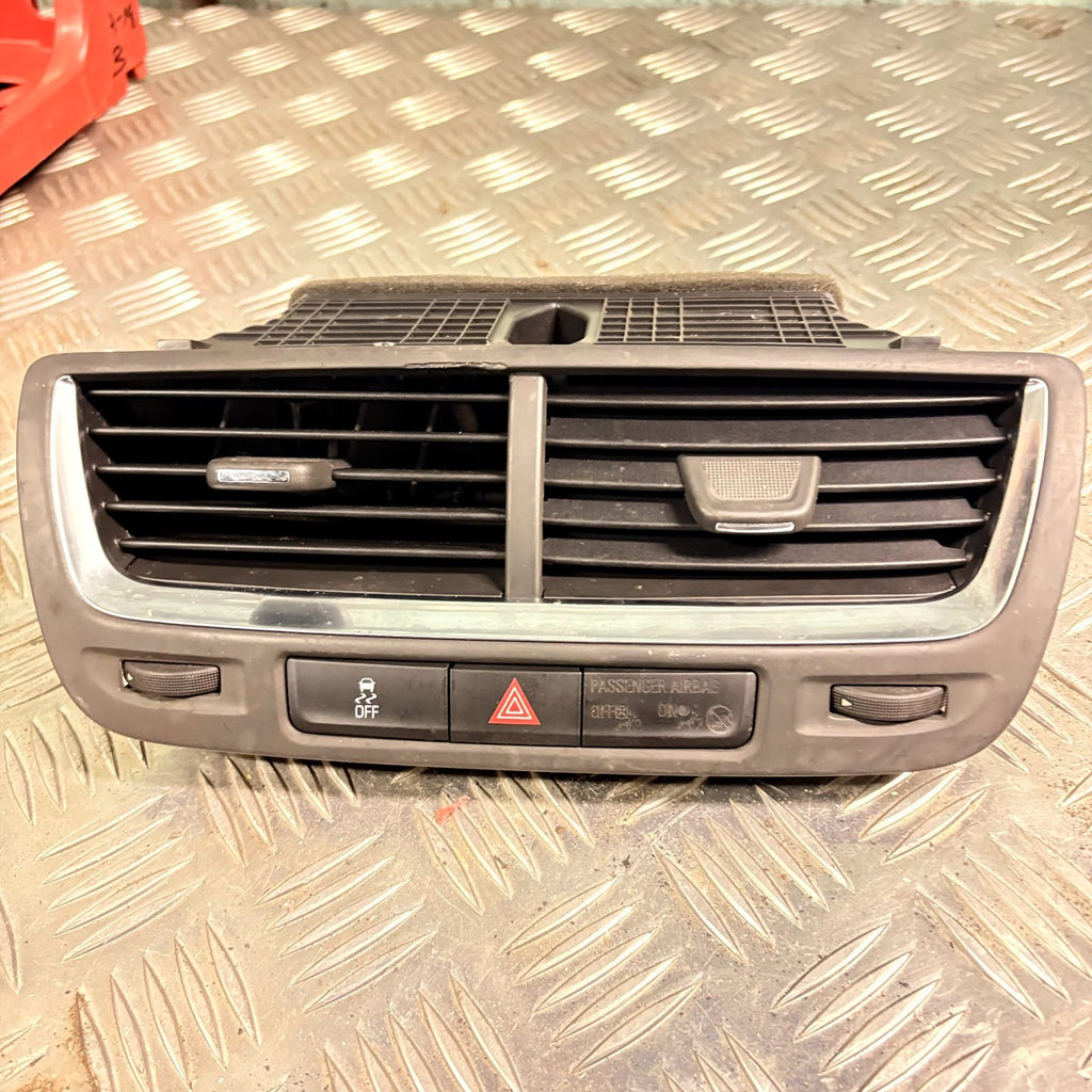 VAUXHALL MOKKA MK1 DASHBOARD AIR VENTS TRIM HAZARD SWITCH 2013 95016183