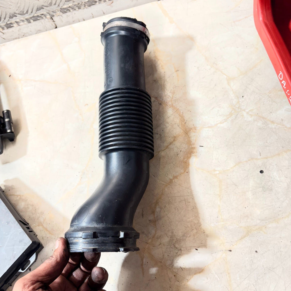 JAGUAR XE 2.0 2015-2021 TURBO DIESEL AIR FLOW INTAKE PIPE GX73-9C623-CA