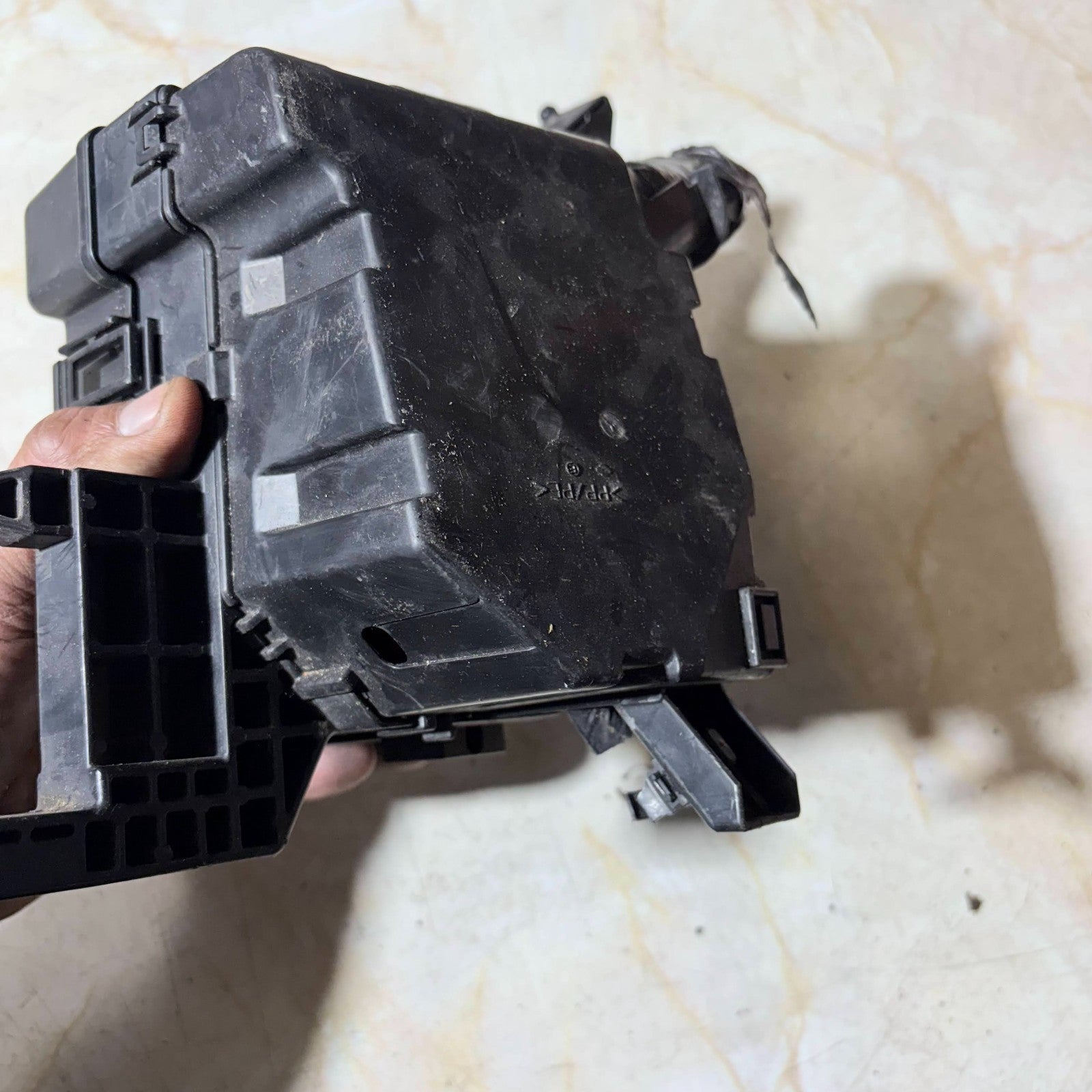 Suzuki SX4 Mk1 2006-2014 Engine Bay Fuse Box 1.6 Petrol