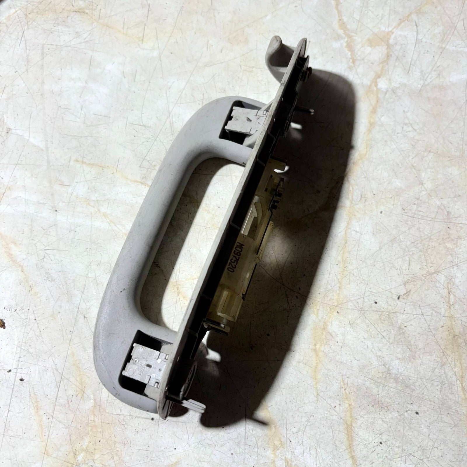 Mercedes ML-Class W164 2005–2011 Rear Right Roof Grab Handle A1648100654