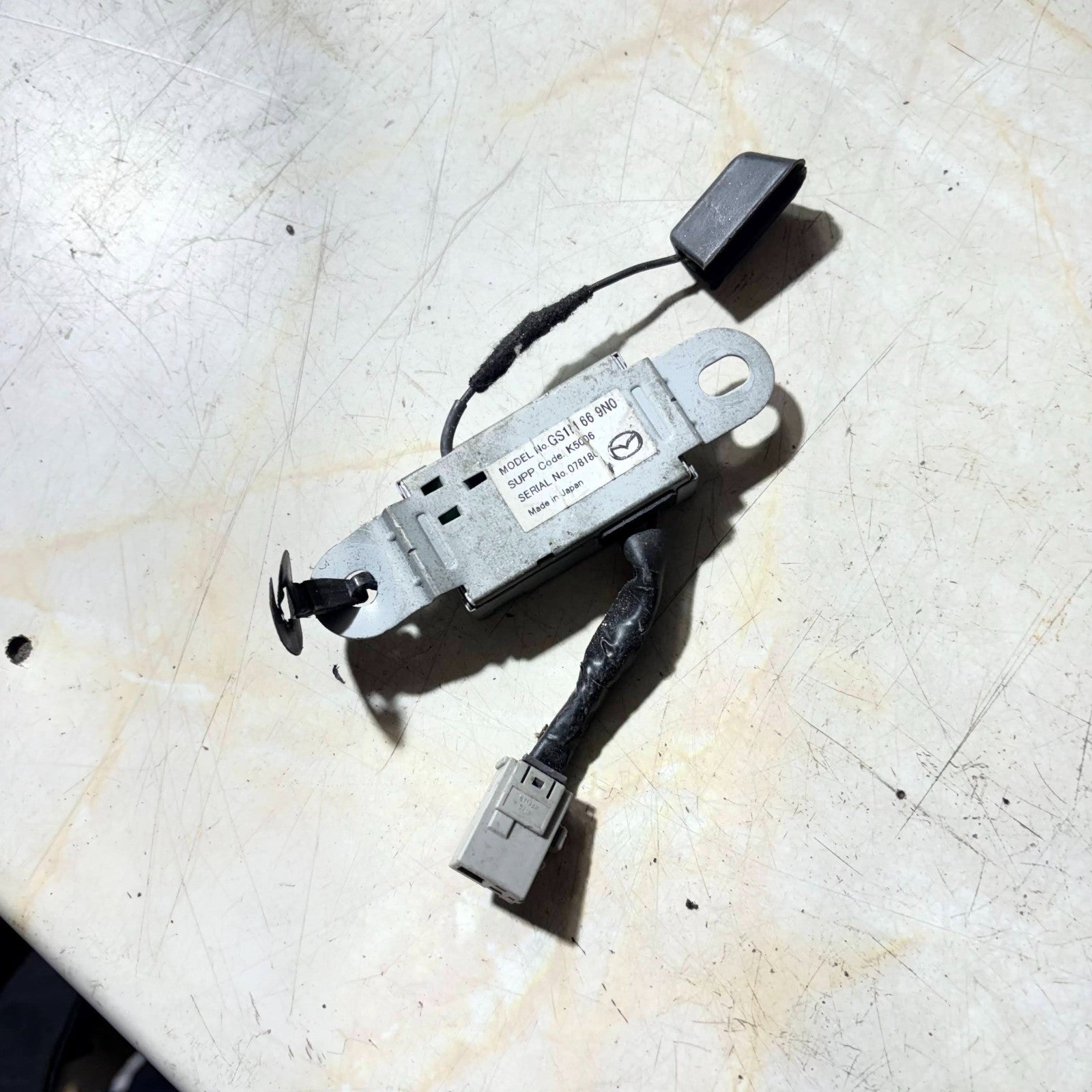 Mazda 6 GH 2008?2013 Aerial Antenna Amplifier GS1M-669N0