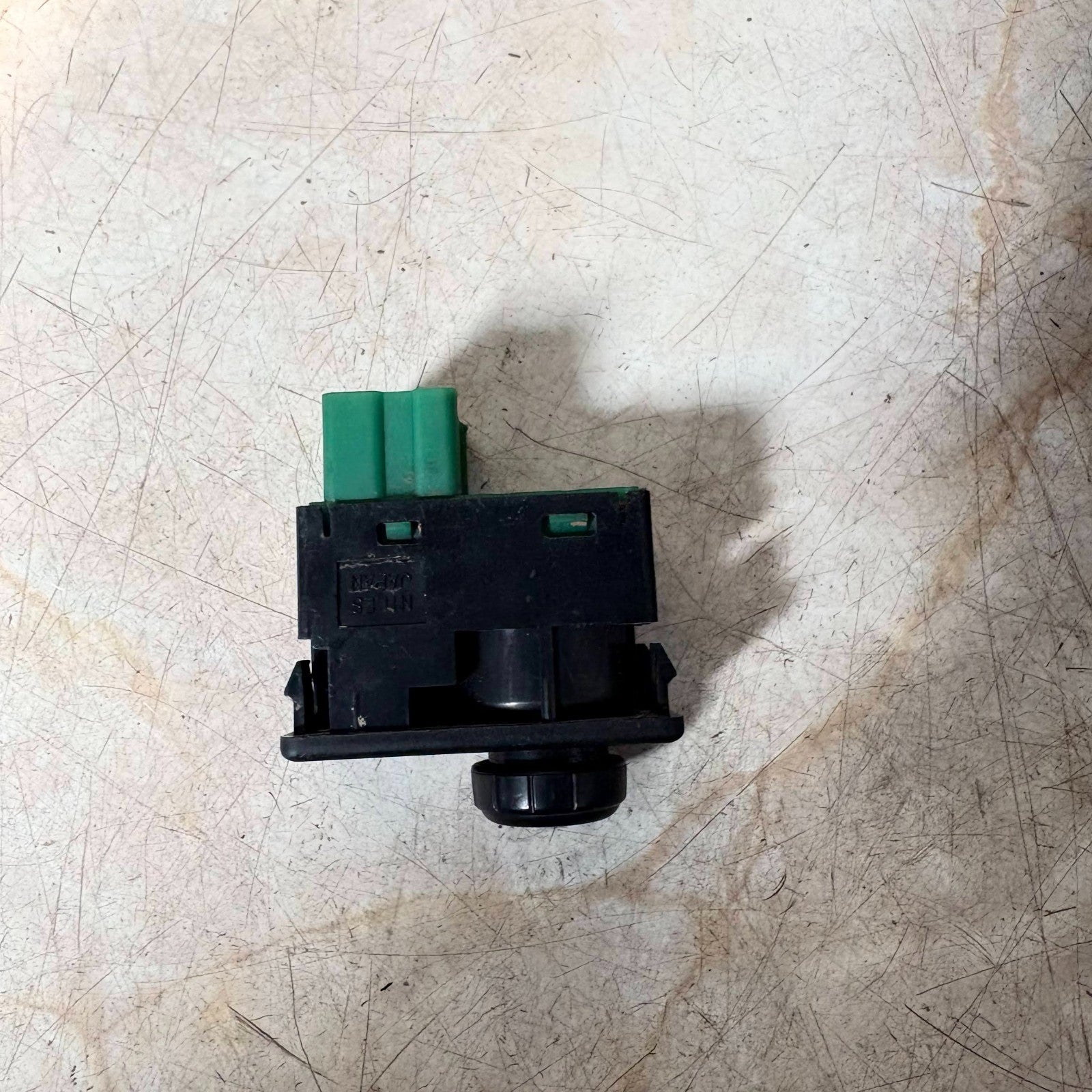 Nissan Primera P12 Almera N16 Navara D22 Electric Mirror Control Switch