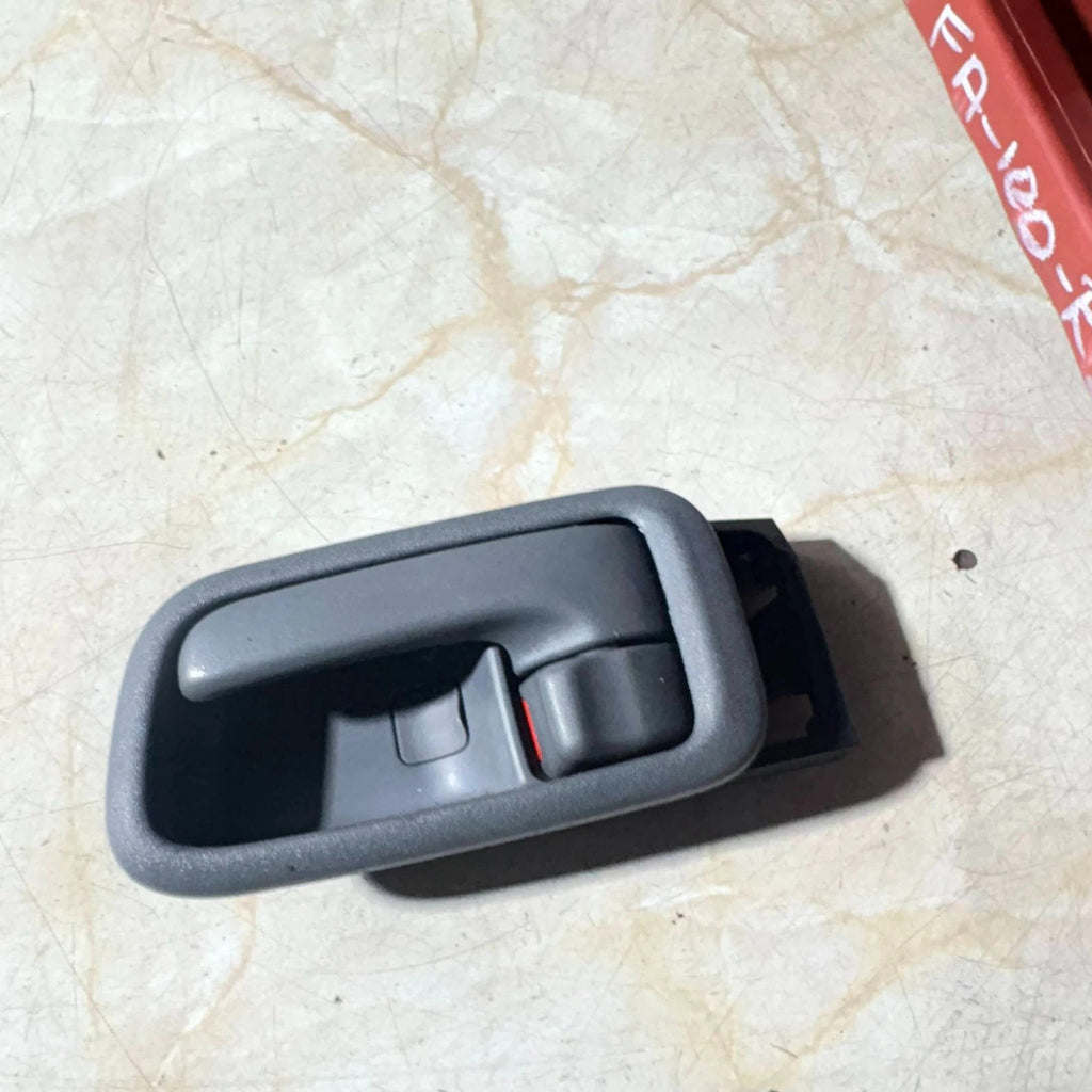 TOYOTA RAV4 01-05 REAR LEFT INNER DOOR HANDLE 6920630150B6