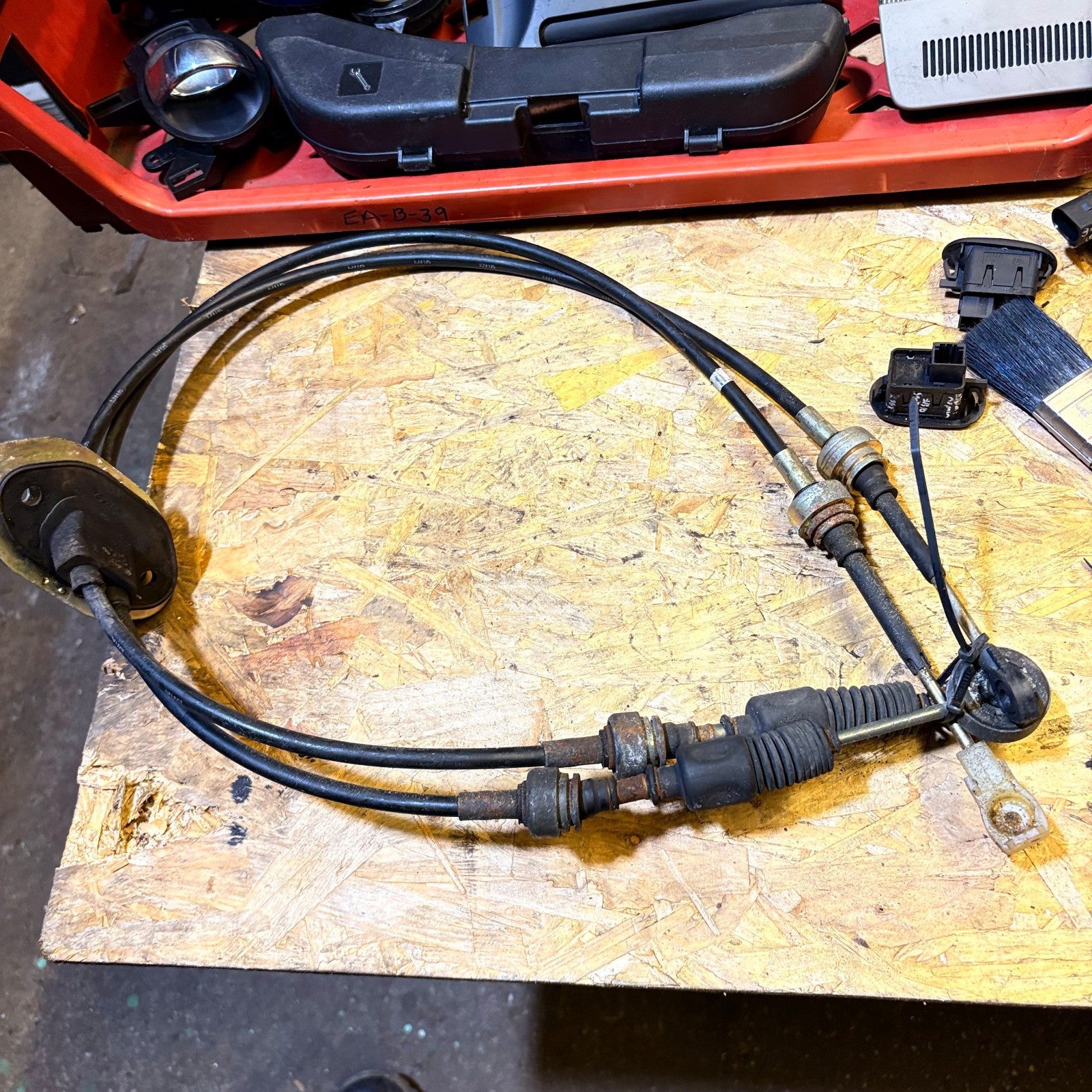 Hyundai Coupe Tiburon GK 2002 Manual Gear Selector Shift Cable Set Pair