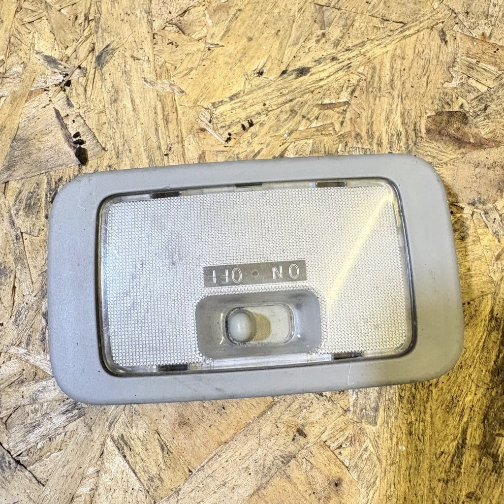 Mitsubishi Shogun MK3 00-06 Rear Roof Interior Reading Light Lamp Dome OEM