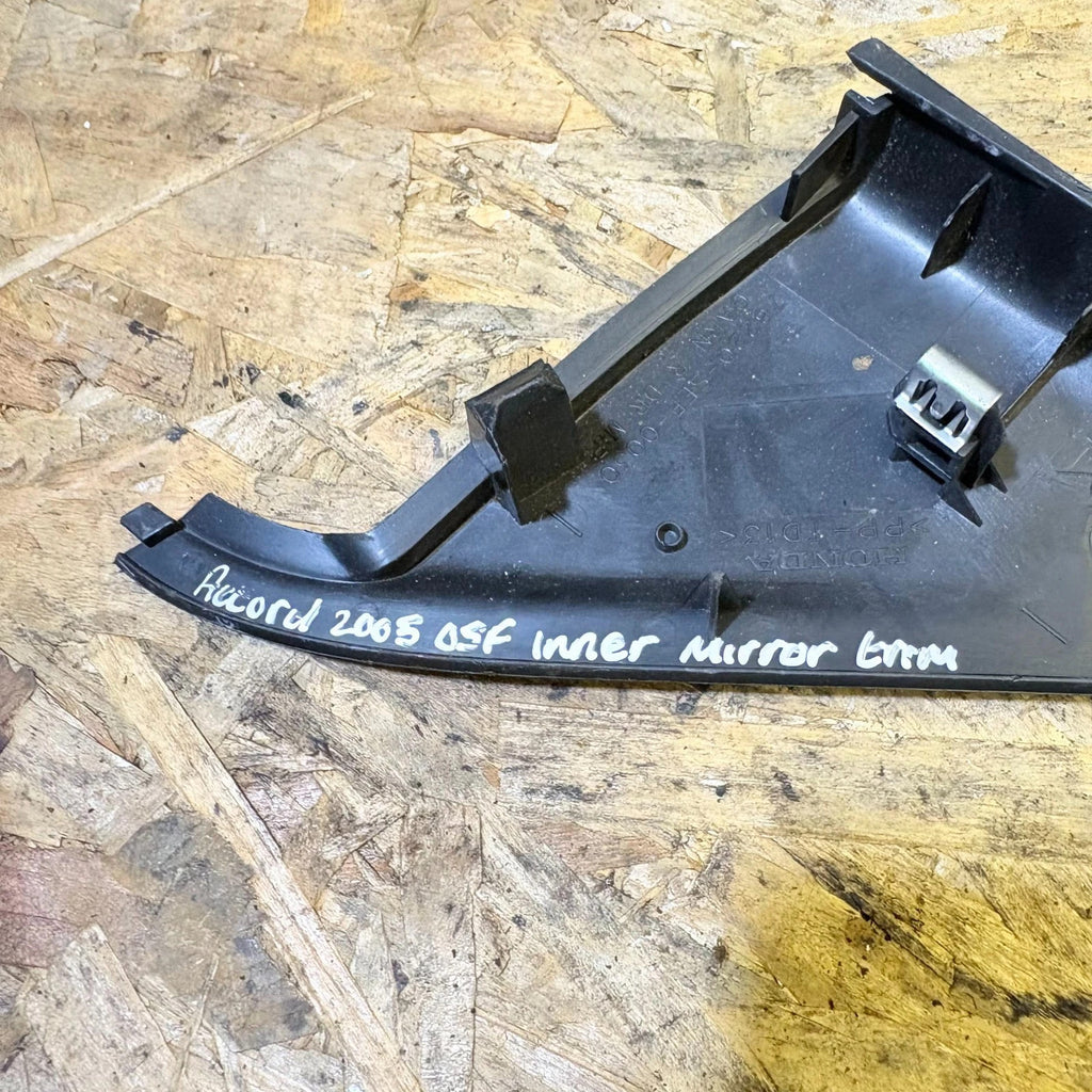 Honda Accord MK7 2002-08 Front Right Wing Door Mirror Corner Trim 76220-SEE-0030
