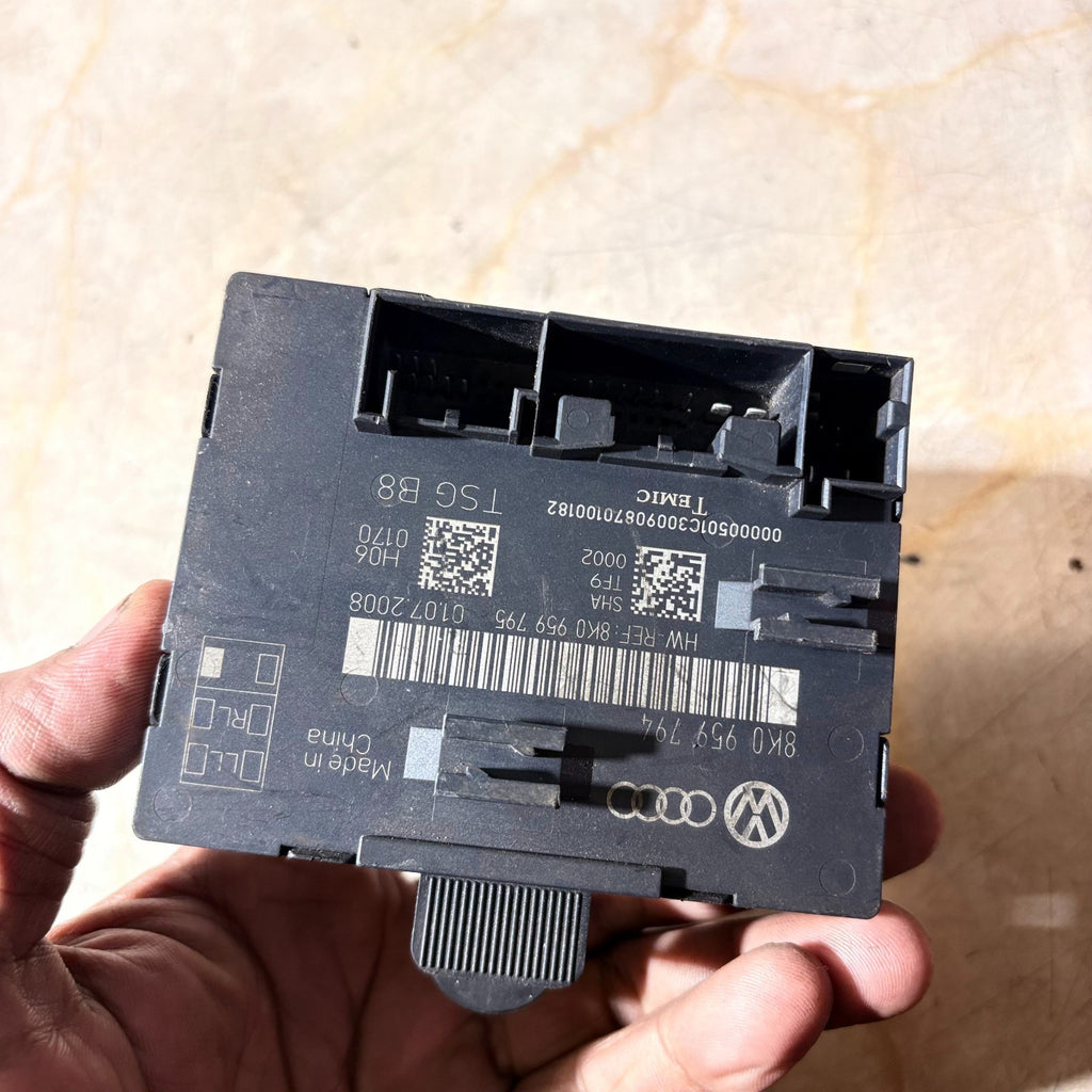 Audi A4 B8 2008-2012 Rear Right Door Control Module 8K0959794