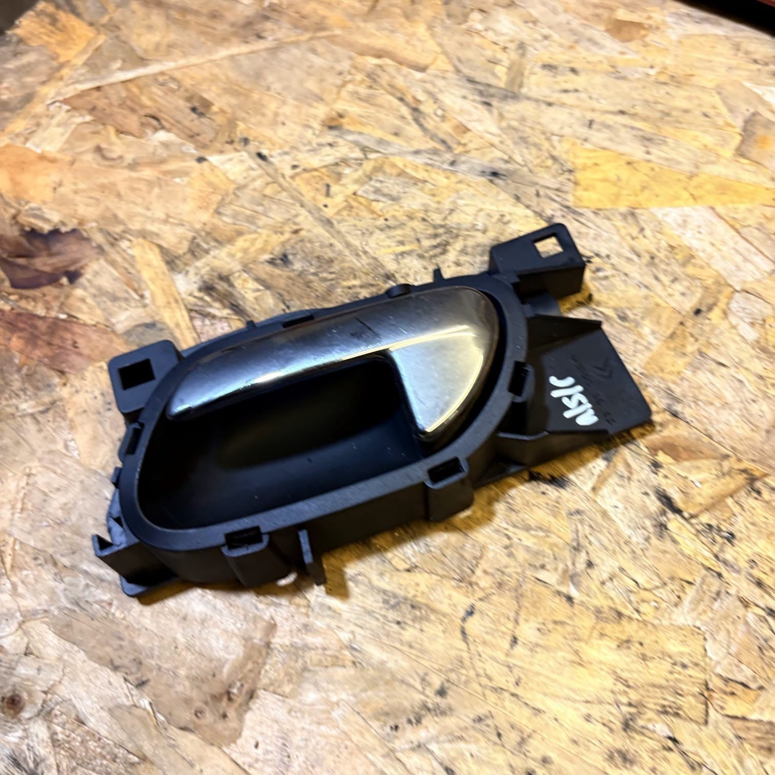 Citroen C4 DOOR PULL HANDLE-INTERIOR PASSENGER REAR SIDE) 100187386