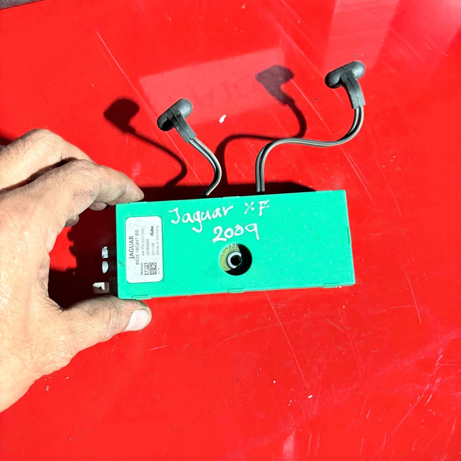 JAGUAR XF AERIAL ANTENNA AMPLIFIER AMP 8X23-18C847-BB 2009