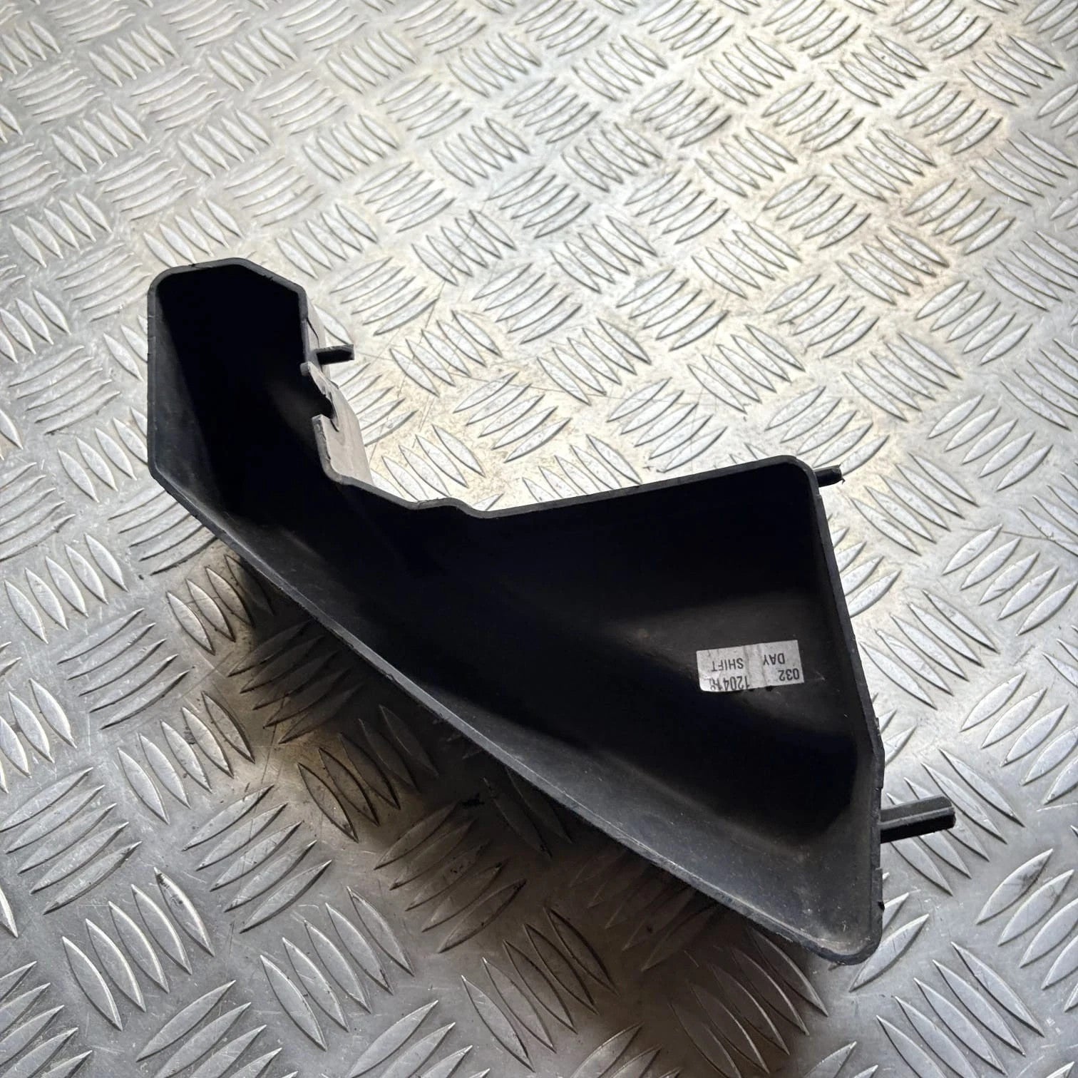 Range Rover Evoque L538 Front Left Headlight Bracket 2015-2019 BJ3217E763BB