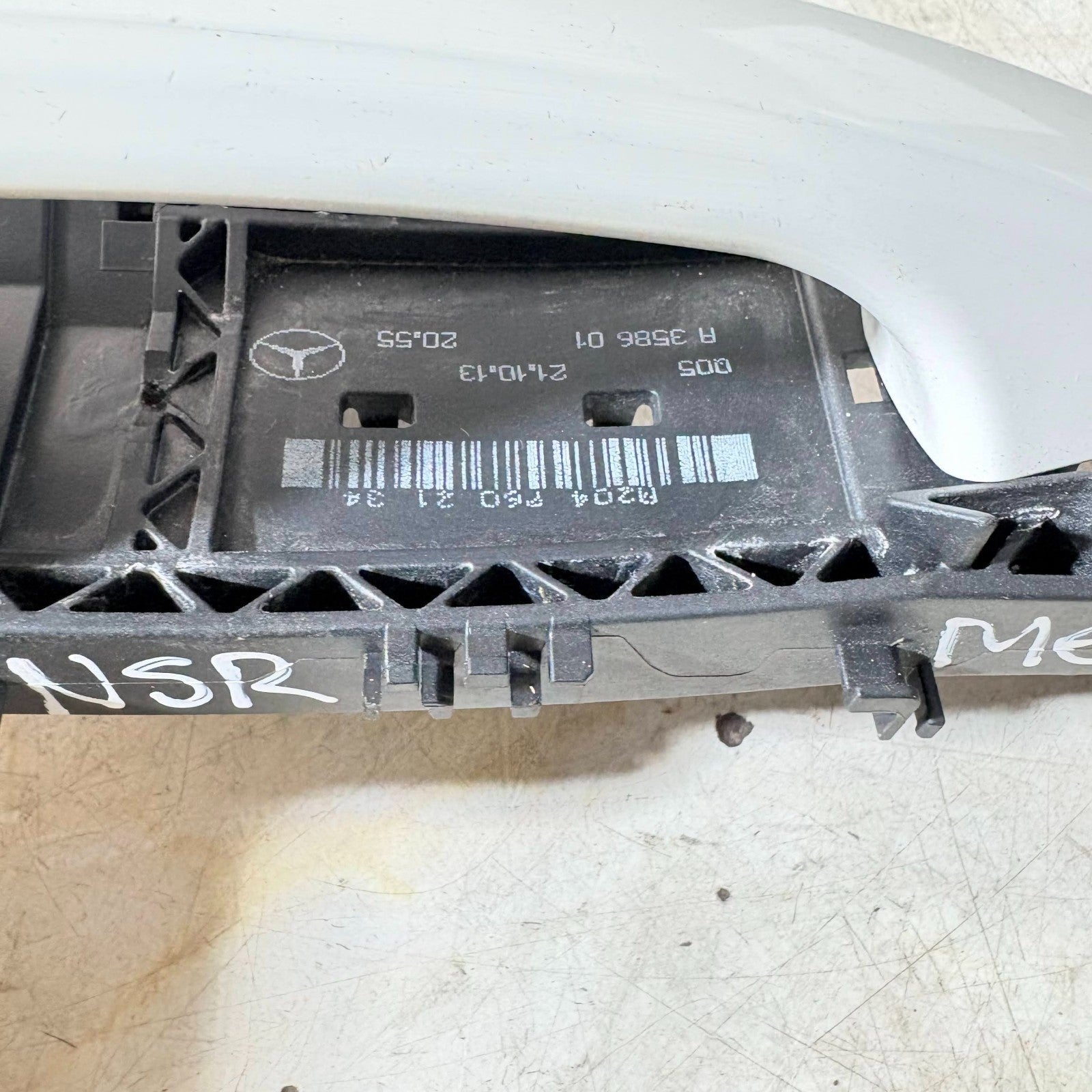 Mercedes CLS C218 Rear Left Outer Door Handle 02047602134 A2047602134 2011-2017