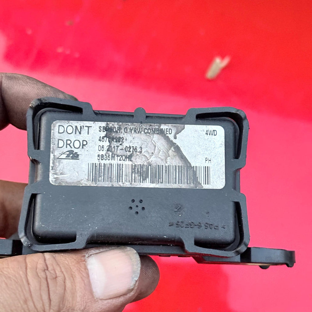 Mitsubishi Outlander Mk2 2006-2012 Yaw Rate Sensor 4670A282