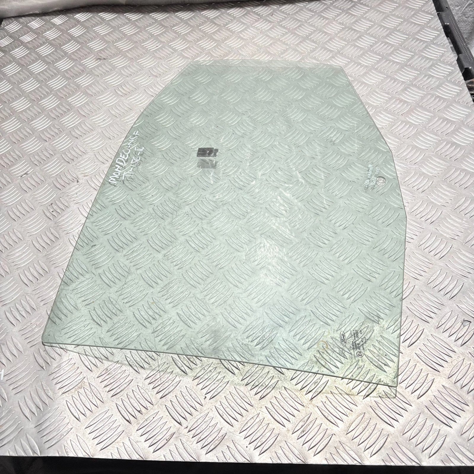 Ford Mondeo MK3 00-07 Front Left Passenger Door Glass Window 1S71F21411AA 5 DR